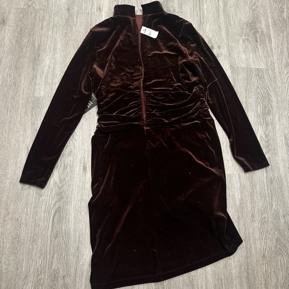 Elegant Velvet Dress in Rich Brown